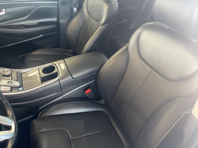 used 2023 Hyundai Santa Fe car, priced at $27,999