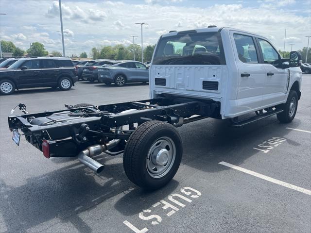 new 2025 Ford F-350 car, priced at $56,690