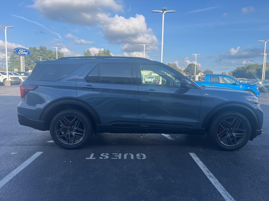 new 2025 Ford Explorer car, priced at $50,641
