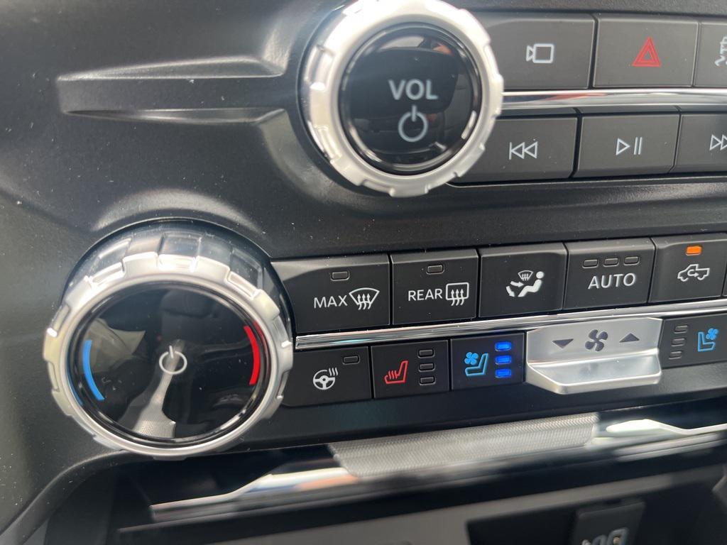 new 2025 Ford F-350 car, priced at $89,168