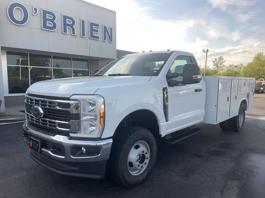 new 2025 Ford F-350 car, priced at $73,752