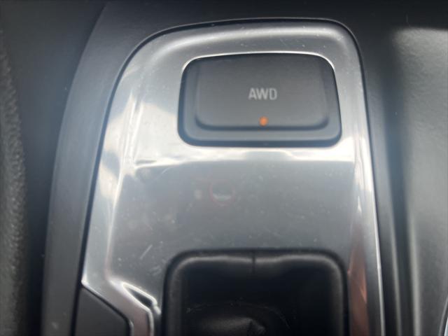 used 2023 Chevrolet Equinox car, priced at $23,990