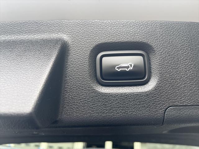used 2023 Hyundai Santa Fe car, priced at $29,621