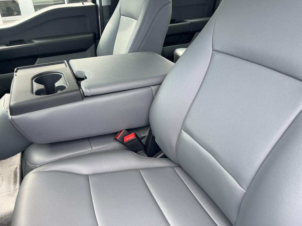 new 2025 Ford F-250 car, priced at $60,418