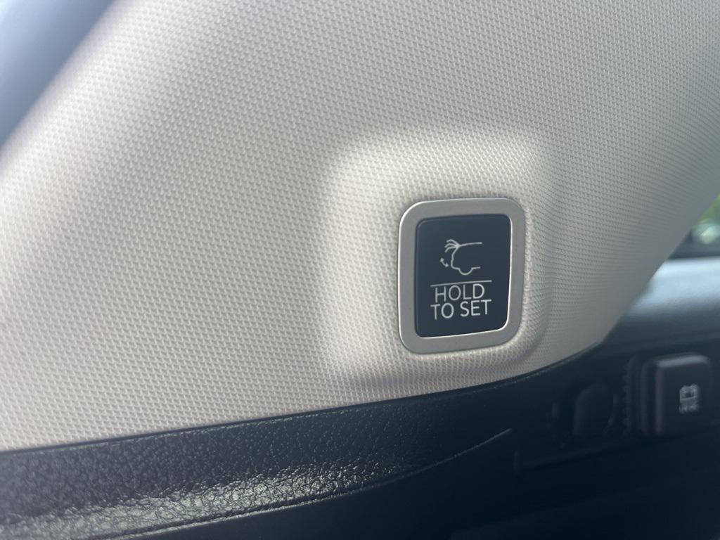 used 2022 Jeep Grand Cherokee car, priced at $26,115