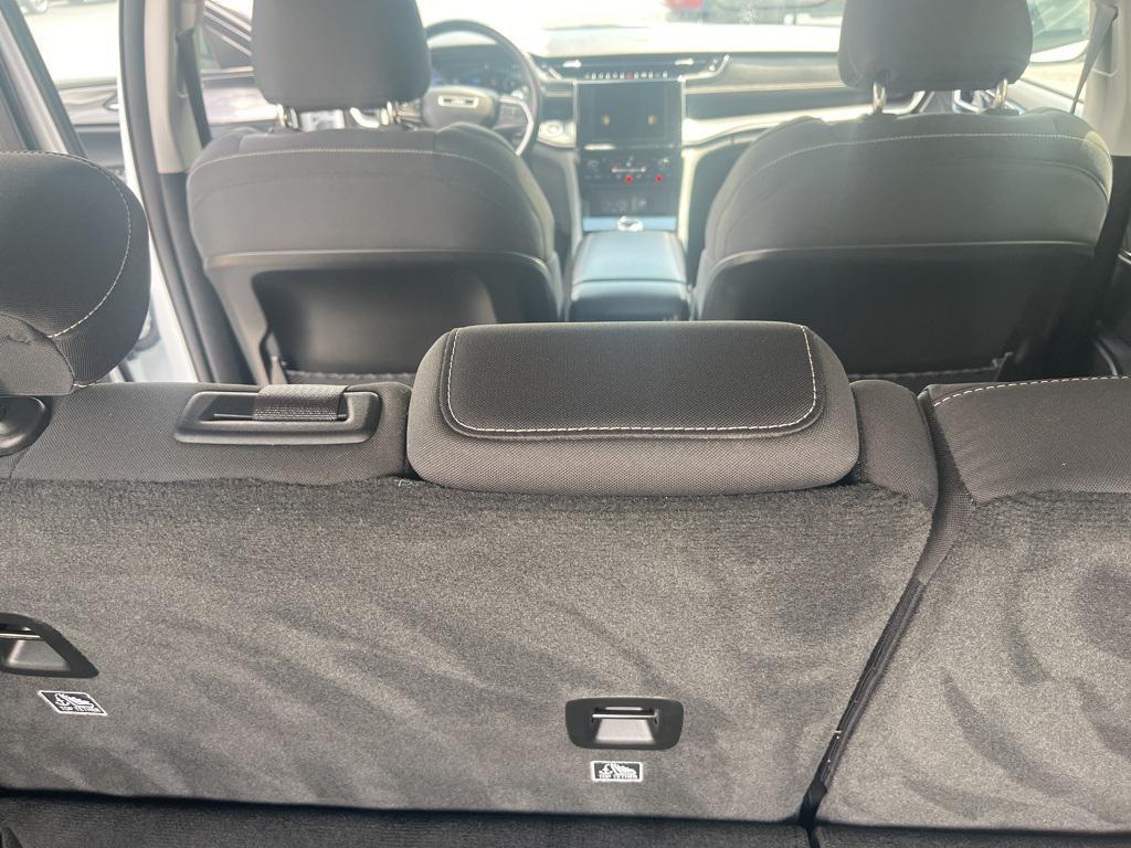 used 2022 Jeep Grand Cherokee car, priced at $26,115