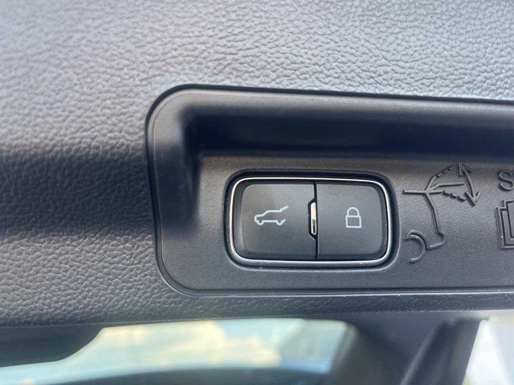 used 2021 Ford Explorer car, priced at $27,997