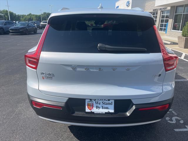 used 2021 Volvo XC40 car, priced at $22,490