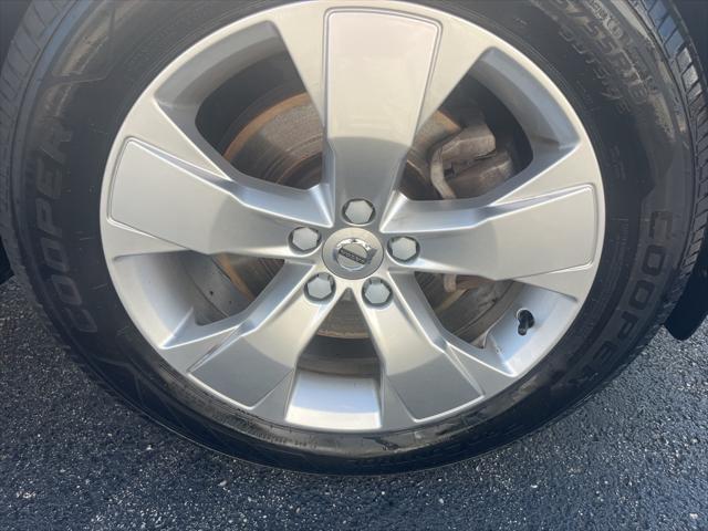 used 2021 Volvo XC40 car, priced at $22,490