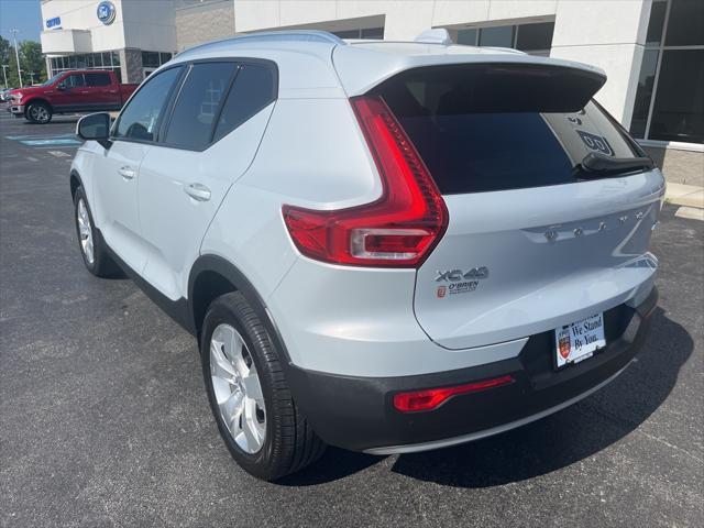 used 2021 Volvo XC40 car, priced at $22,490