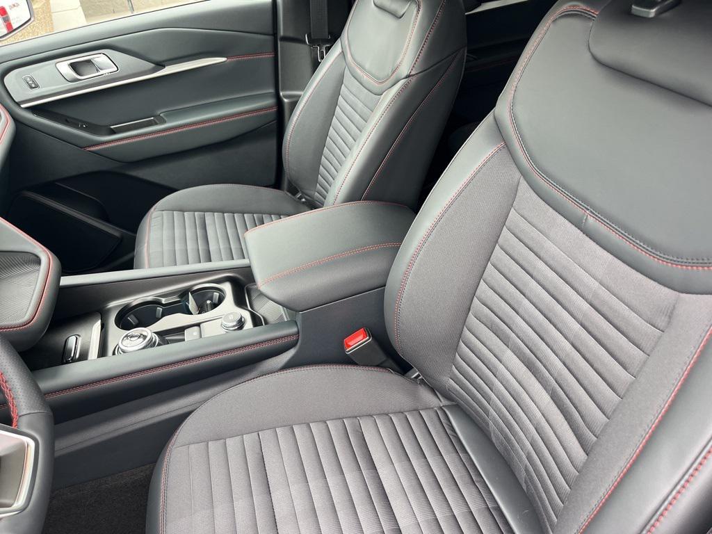 new 2025 Ford Explorer car, priced at $46,731