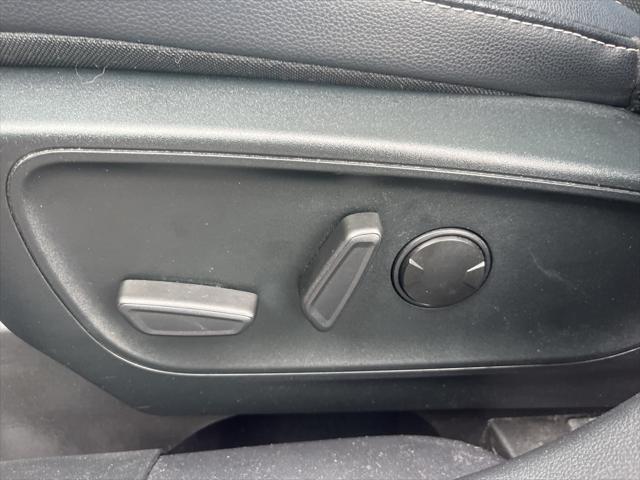 used 2022 Ford Escape car, priced at $25,467