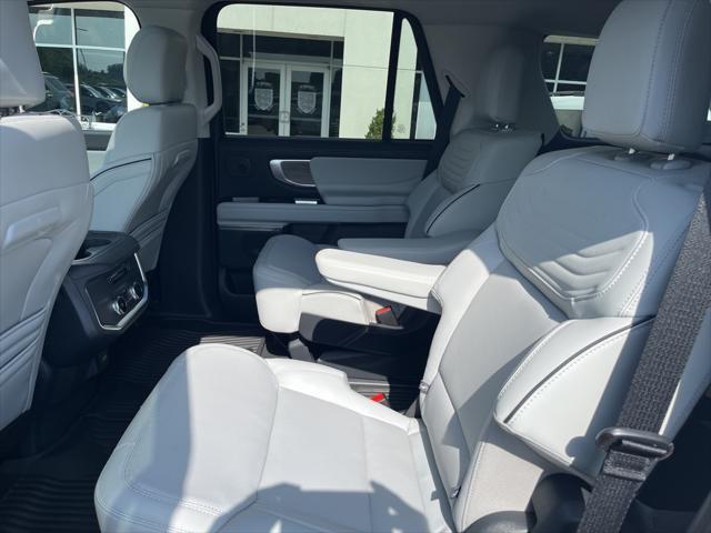 new 2025 Ford Expedition car, priced at $91,520