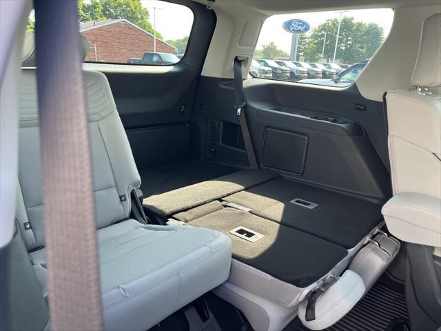new 2025 Ford Expedition car, priced at $91,520