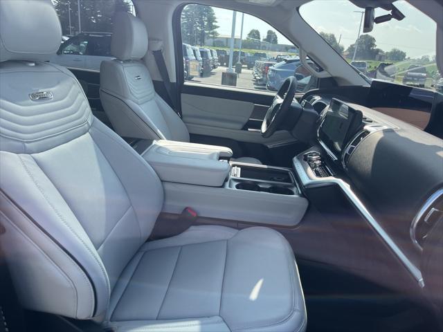 new 2025 Ford Expedition car, priced at $91,520