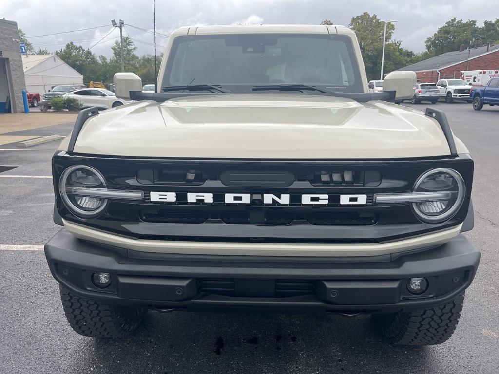 new 2025 Ford Bronco car, priced at $61,427