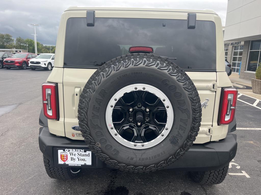 new 2025 Ford Bronco car, priced at $61,427