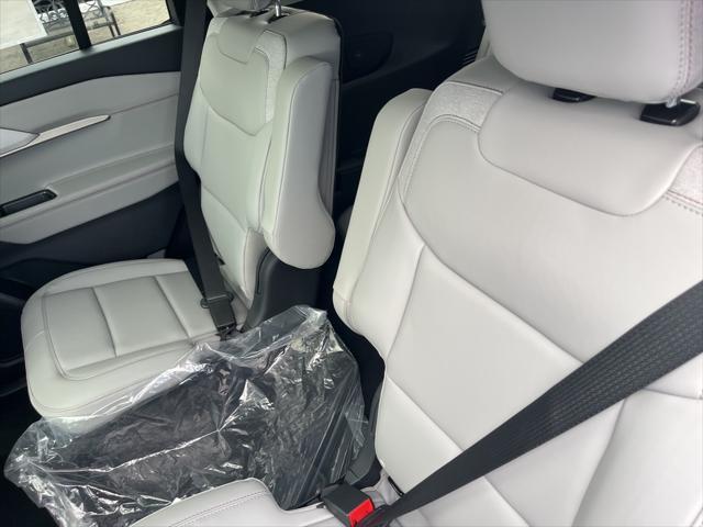 new 2025 Ford Explorer car, priced at $48,321