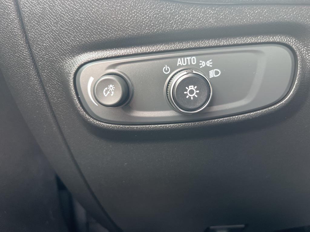 used 2020 Chevrolet Equinox car, priced at $17,994