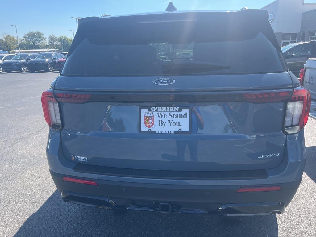 new 2025 Ford Explorer car, priced at $50,213