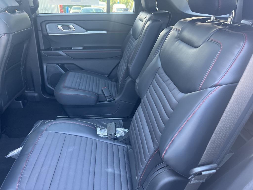 new 2025 Ford Explorer car, priced at $50,213