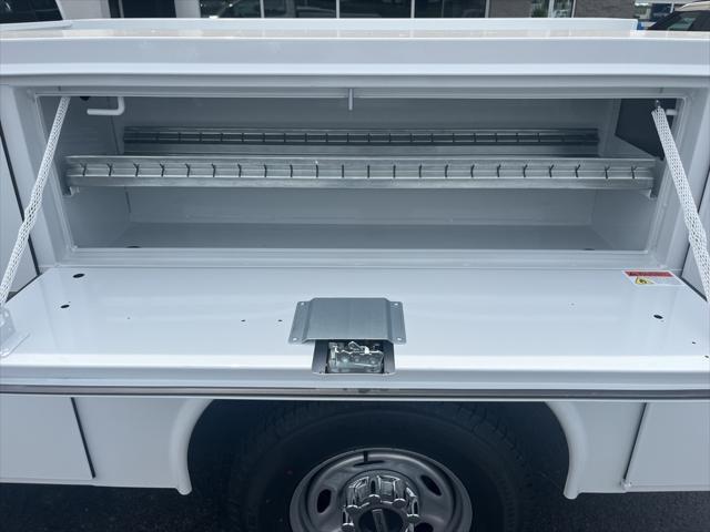 new 2025 Ford F-250 car, priced at $65,013