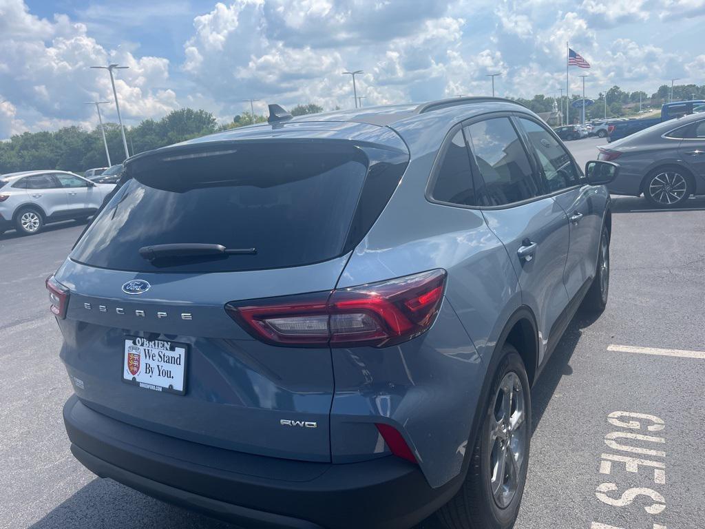 new 2025 Ford Escape car, priced at $29,540