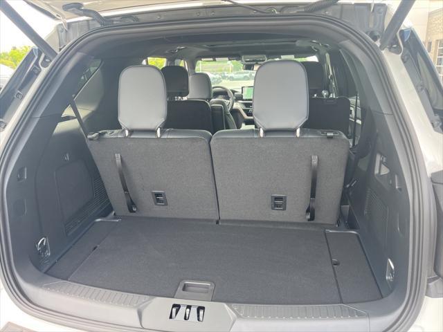 new 2025 Ford Explorer car, priced at $49,331