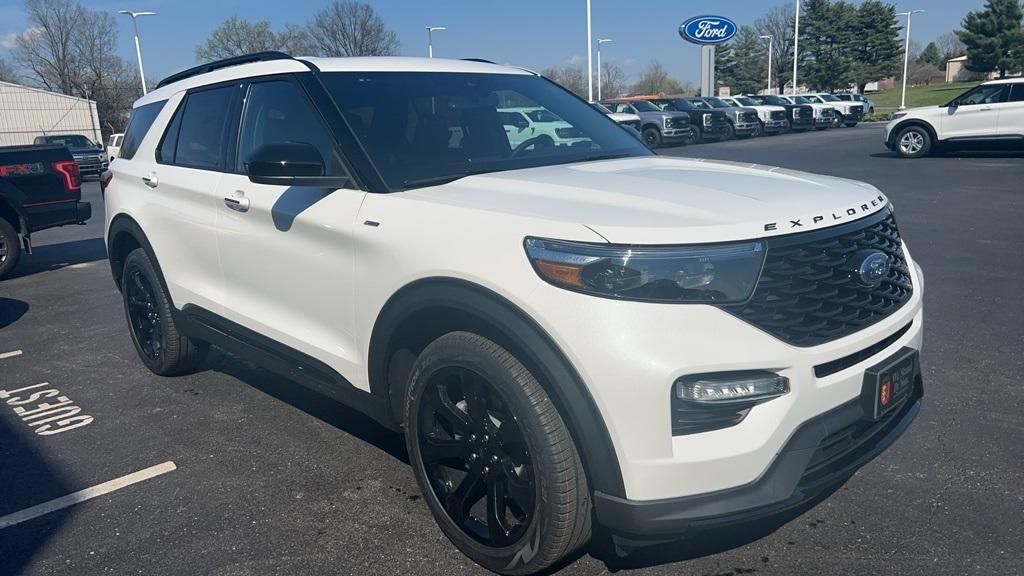 new 2024 Ford Explorer car, priced at $50,608