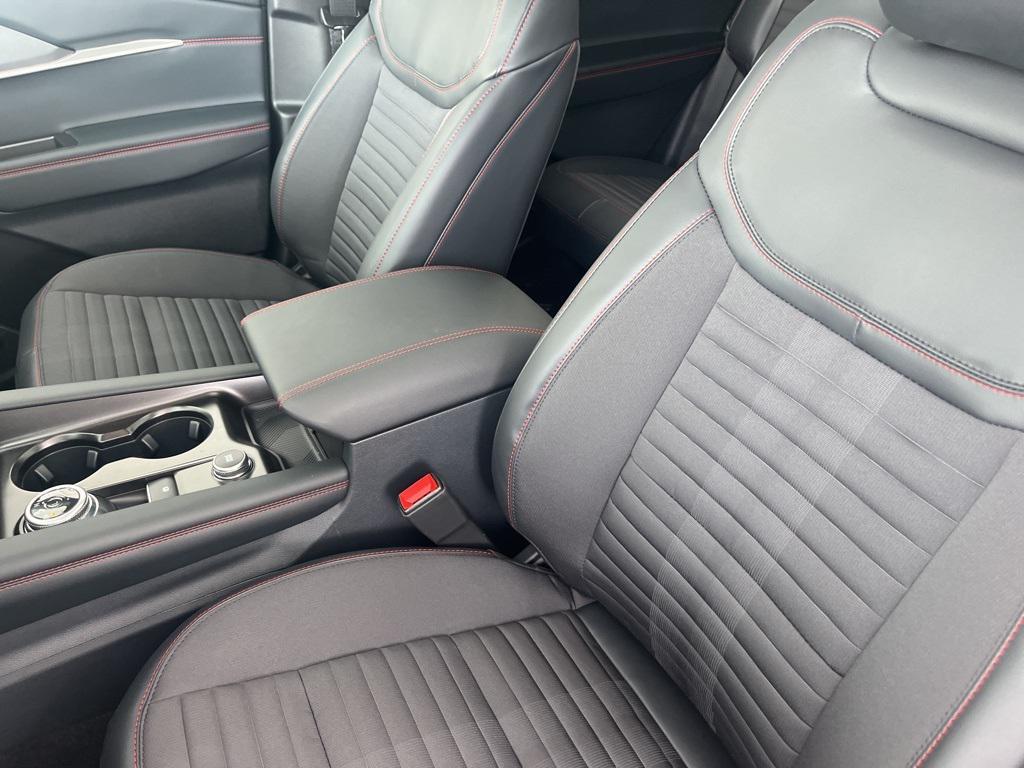 new 2025 Ford Explorer car, priced at $50,923