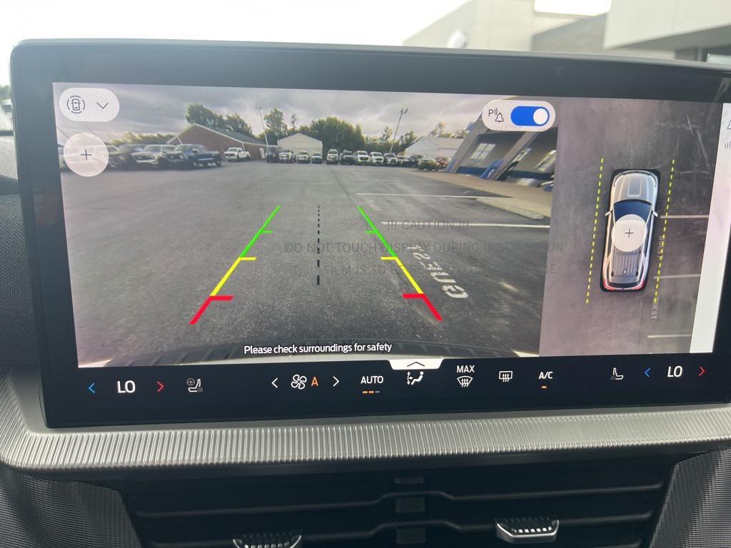 new 2025 Ford Explorer car, priced at $50,923