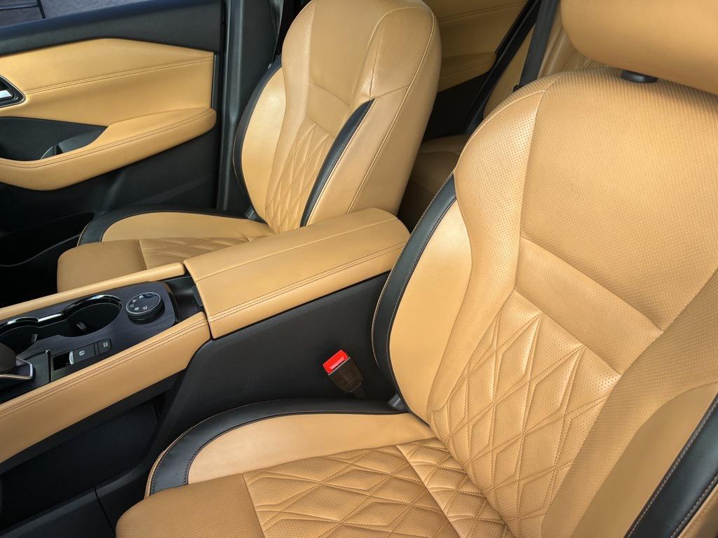 used 2021 Nissan Rogue car, priced at $25,587