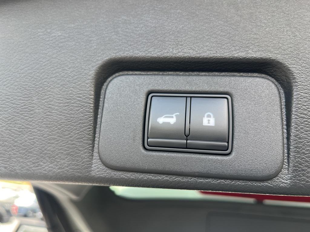 used 2021 Nissan Rogue car, priced at $25,587