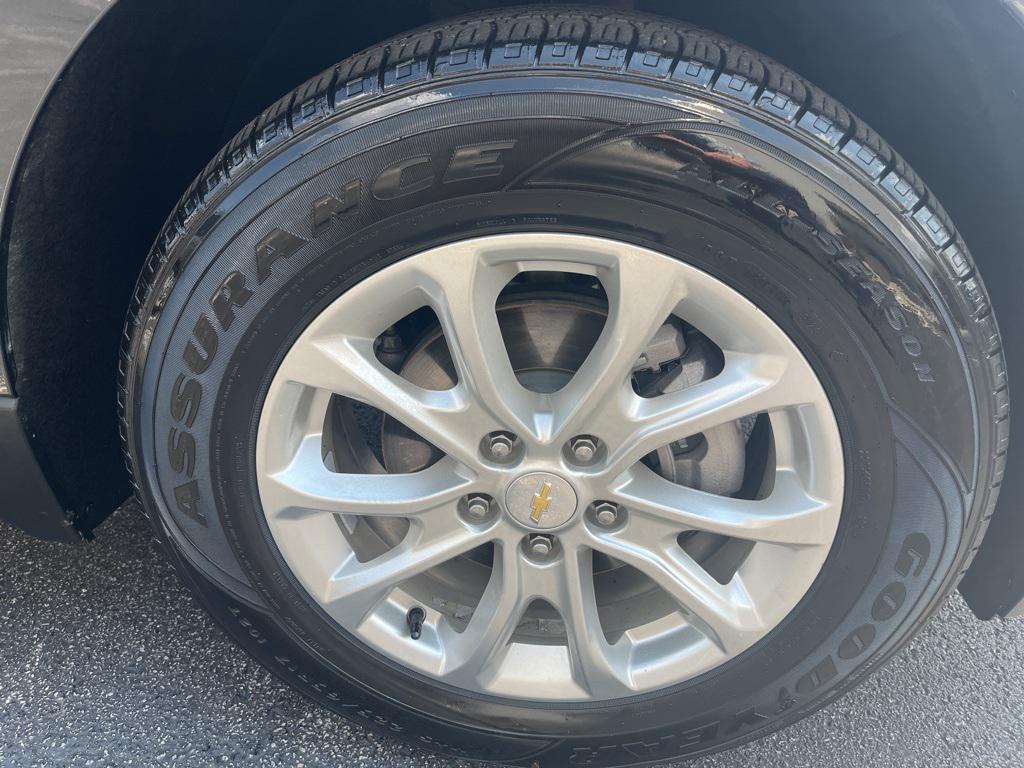 used 2021 Chevrolet Equinox car, priced at $16,480
