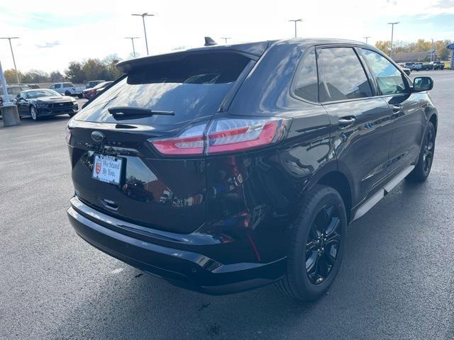 new 2024 Ford Edge car, priced at $40,242