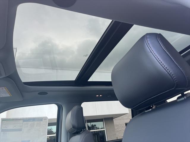 new 2025 Ford F-250 car, priced at $87,962