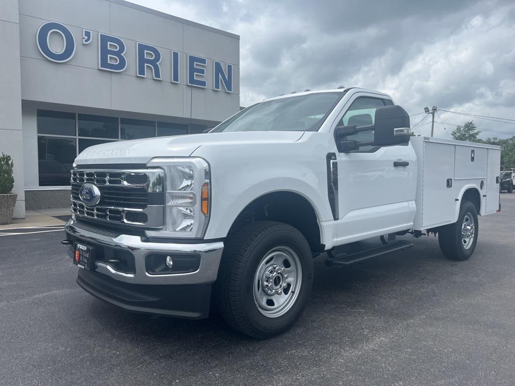 new 2025 Ford F-350 car, priced at $69,131