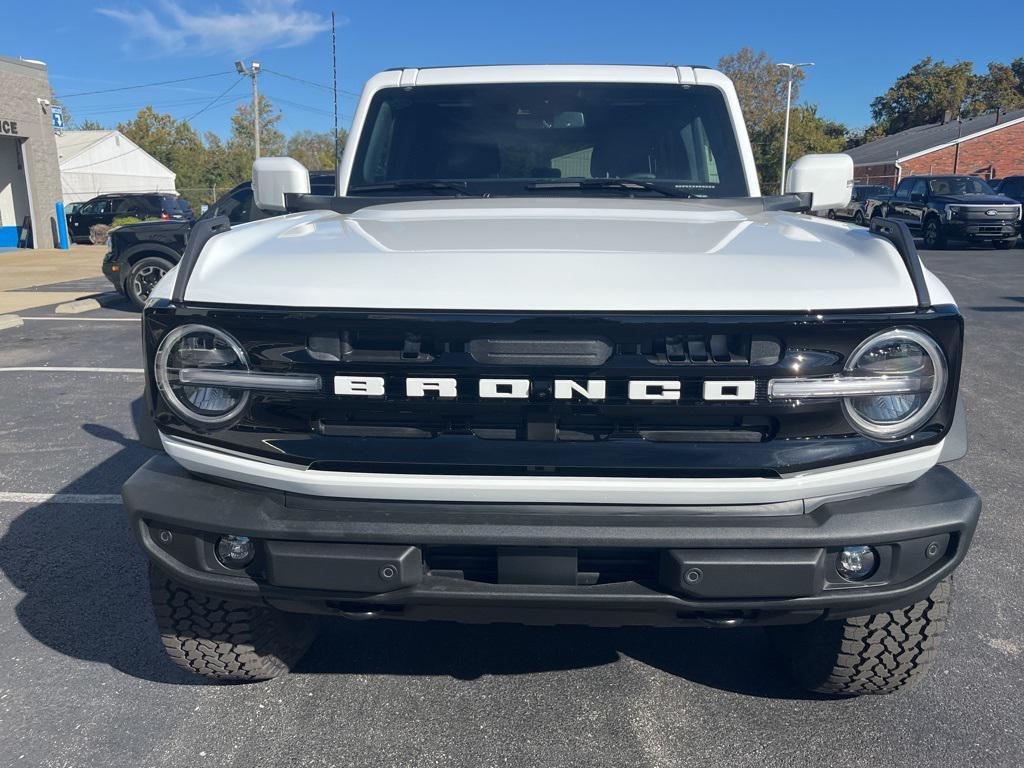 new 2025 Ford Bronco car, priced at $60,368