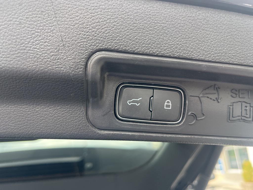 used 2022 Ford Explorer car, priced at $32,690