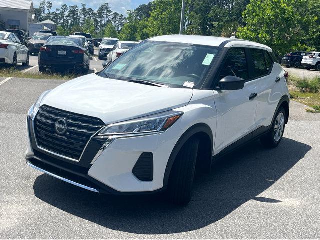 new 2024 Nissan Kicks car, priced at $22,000