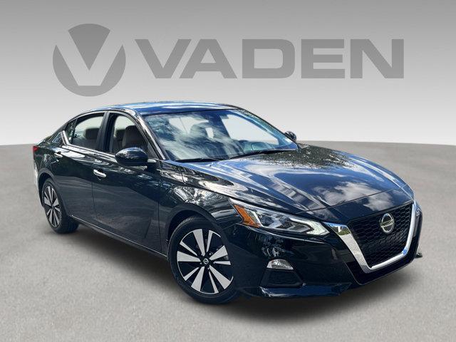 used 2022 Nissan Altima car, priced at $19,277
