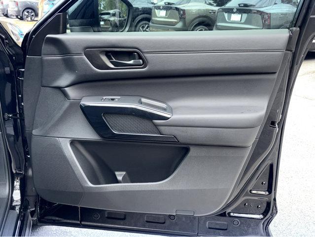 new 2025 Nissan Pathfinder car, priced at $37,250