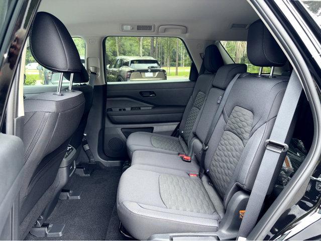 new 2025 Nissan Pathfinder car, priced at $37,250