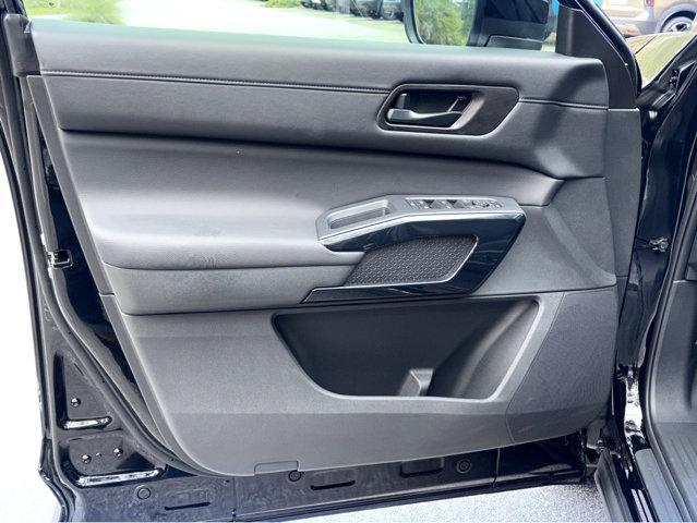 new 2025 Nissan Pathfinder car, priced at $37,250