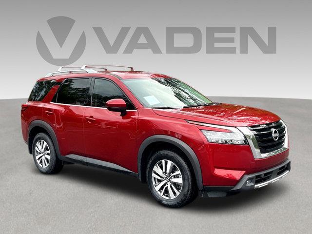 used 2022 Nissan Pathfinder car, priced at $28,000