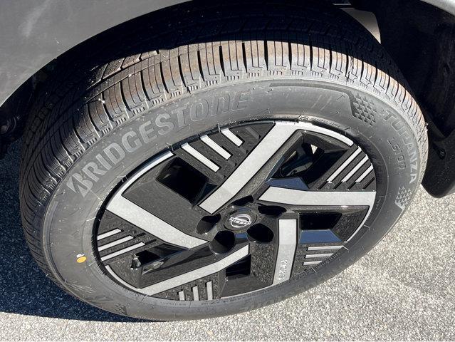 new 2025 Nissan Kicks car, priced at $27,555