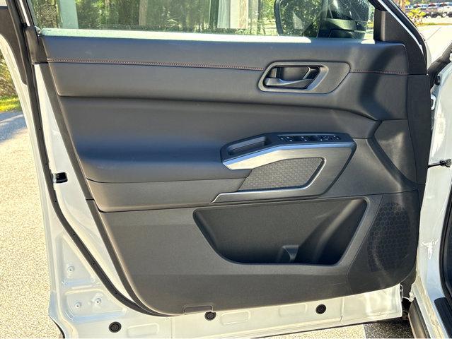 new 2025 Nissan Pathfinder car, priced at $42,620