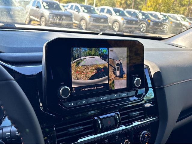 new 2025 Nissan Pathfinder car, priced at $42,620