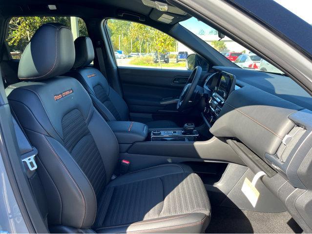 new 2025 Nissan Pathfinder car, priced at $42,620