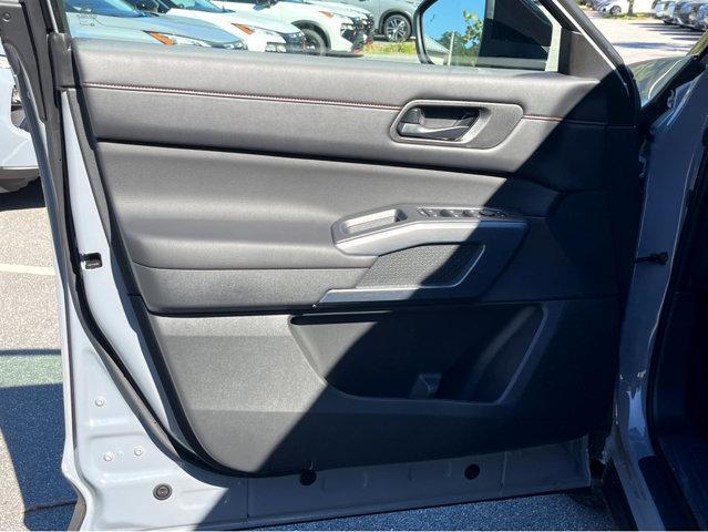 new 2025 Nissan Pathfinder car, priced at $42,620